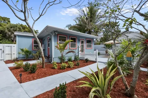 2396 Easy Street Palm Beach Gardens FL 33410