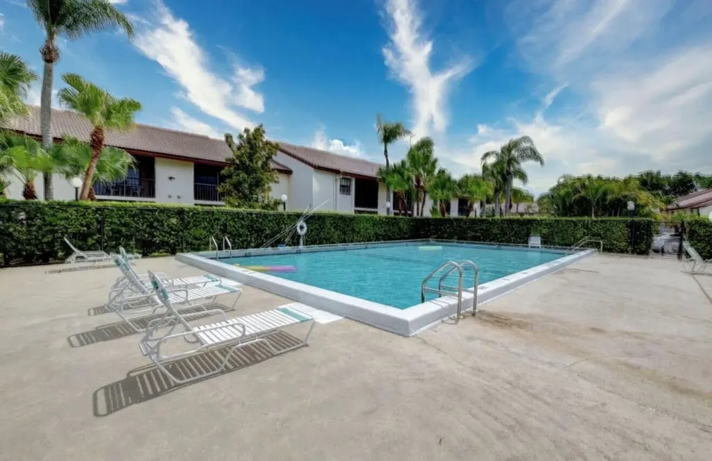 22088 Palms Way Boca Raton FL 33433