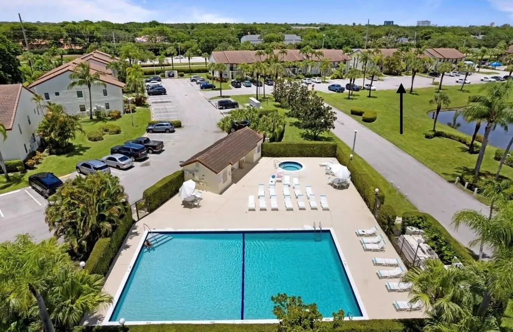 22088 Palms Way Boca Raton FL 33433