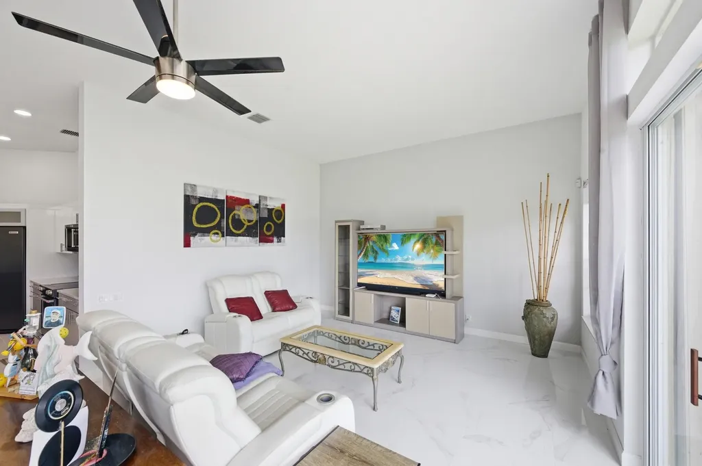 6703 Catania Drive Boynton Beach FL 33472