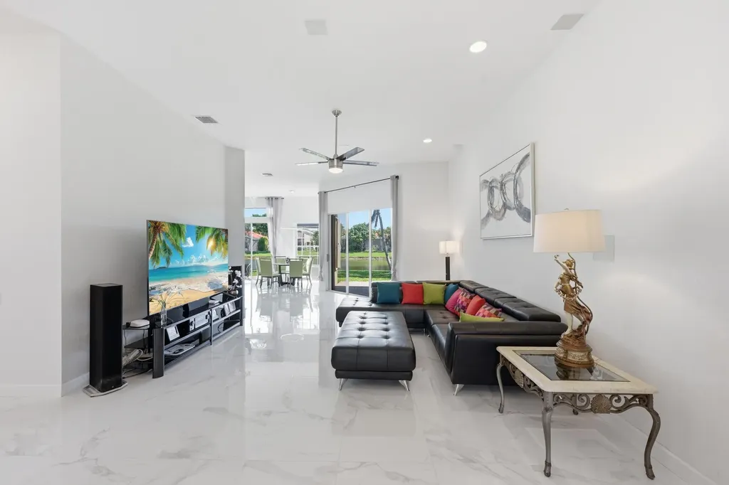 6703 Catania Drive Boynton Beach FL 33472