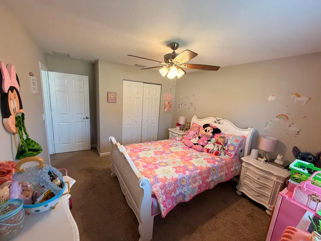 5425 NW Edgewater Avenue Port St Lucie FL 34983