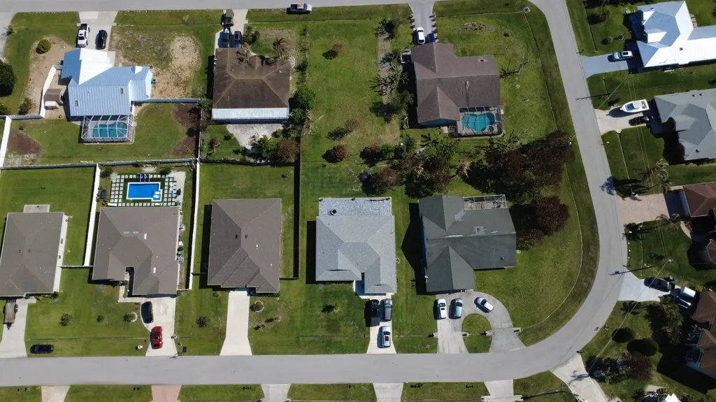 5425 NW Edgewater Avenue Port St Lucie FL 34983