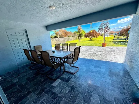 5425 NW Edgewater Avenue Port St Lucie FL 34983