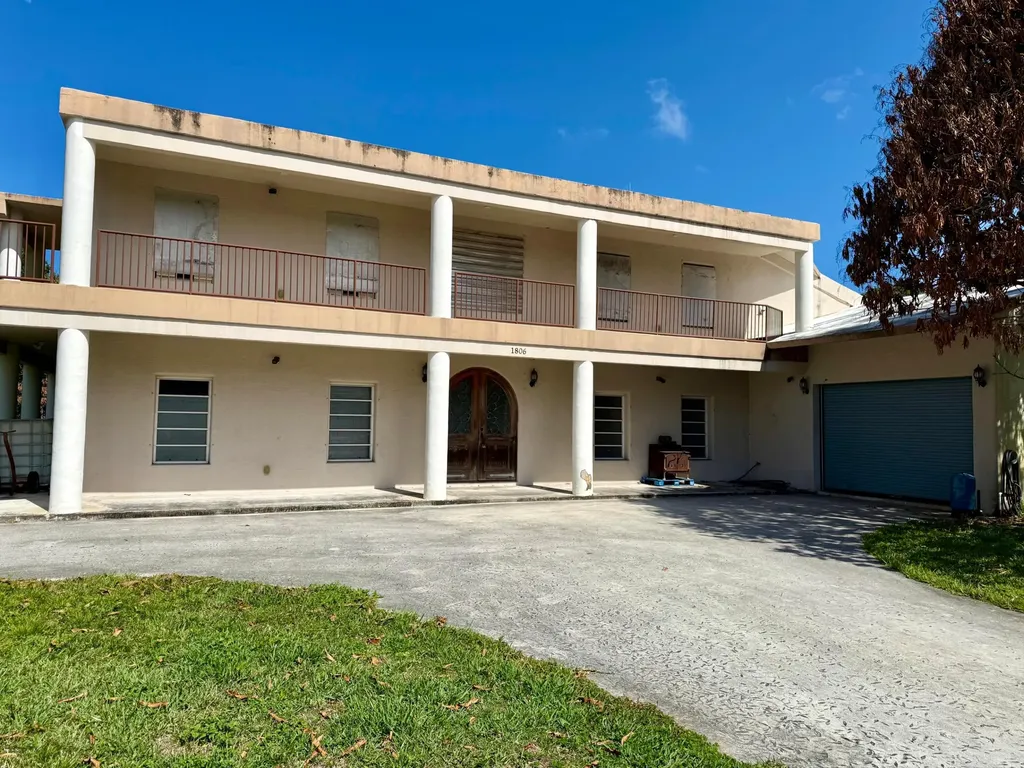1806 S 29th Street Fort Pierce FL 34947