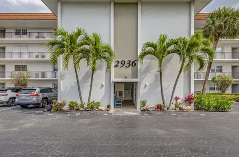 2936 Lake Shore Drive Riviera Beach FL 33404