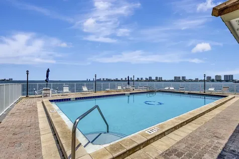 2936 Lake Shore Drive Riviera Beach FL 33404
