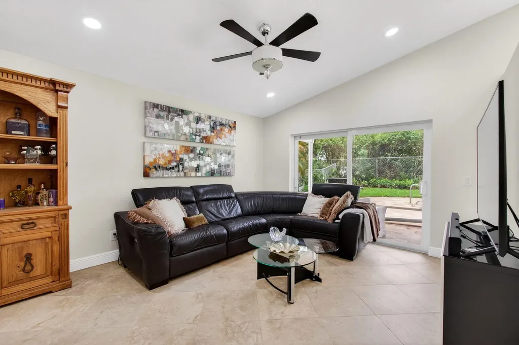 9380 Fox Trot Lane Boca Raton FL 33496