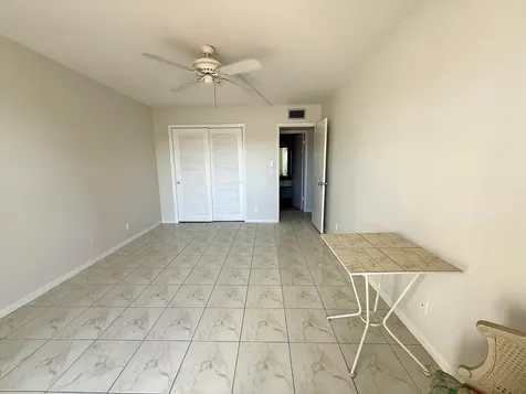 313 Greenbrier B West Palm Beach FL 33417