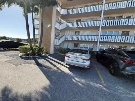 313 Greenbrier B West Palm Beach FL 33417