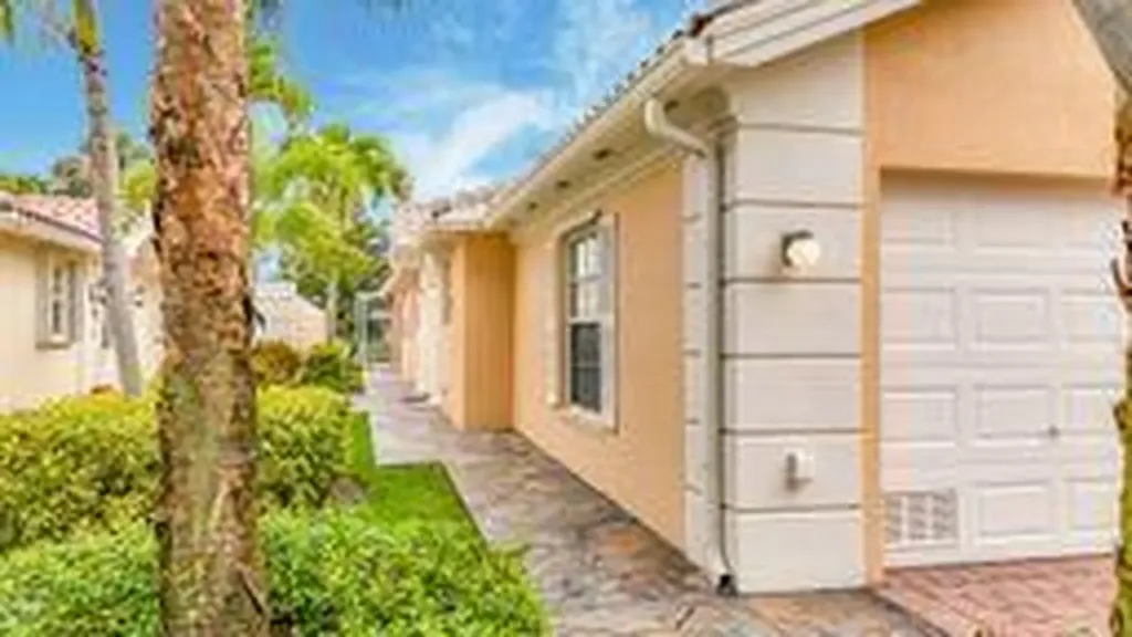 8023 Montserrat Place Wellington FL 33414