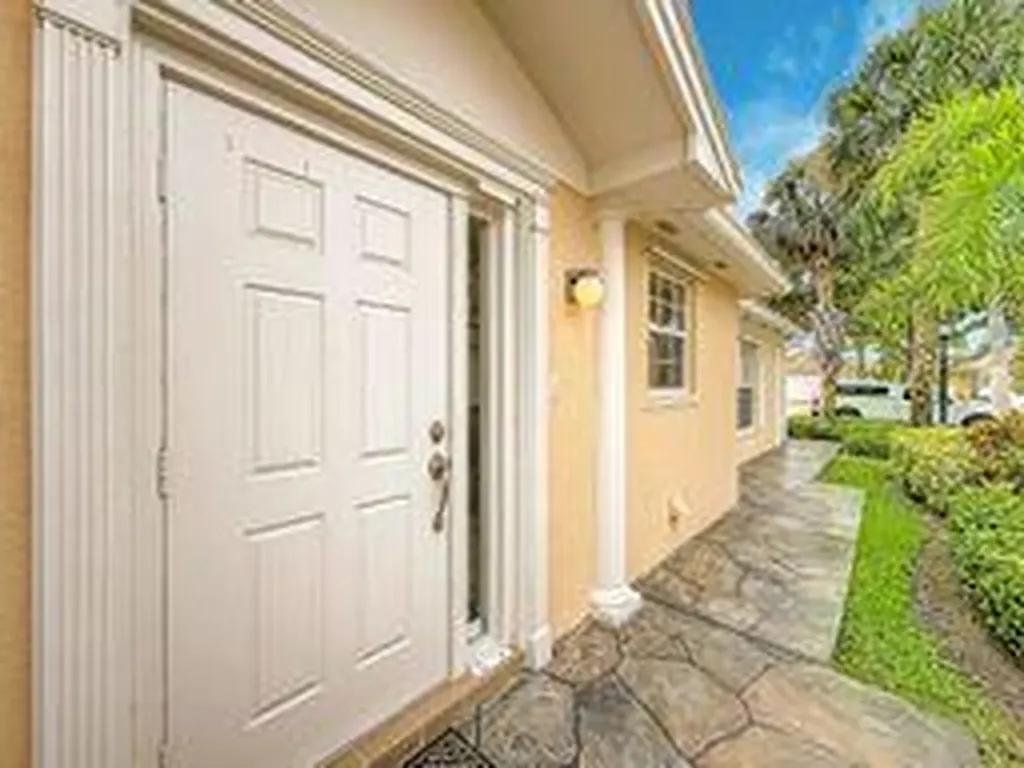 8023 Montserrat Place Wellington FL 33414