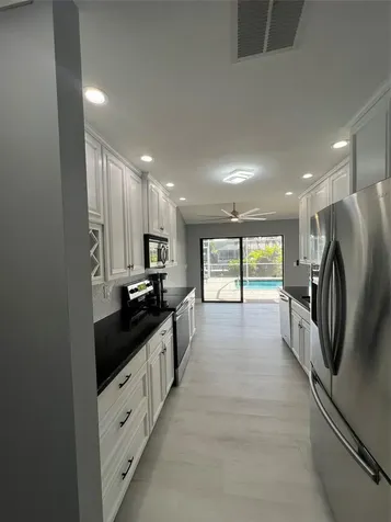 2328 SE 27th Street Cape Coral FL 33904