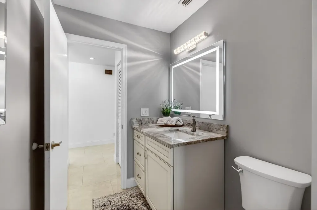 17634 Lake Park Road Boca Raton FL 33487