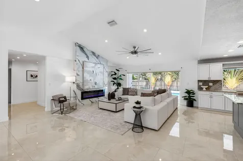 17634 Lake Park Road Boca Raton FL 33487