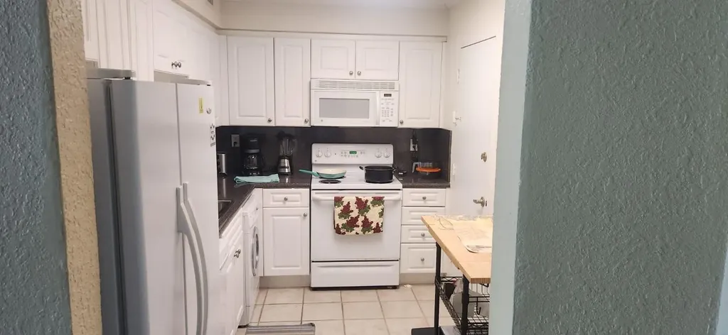 2501 S Ocean Drive Hollywood FL 33019
