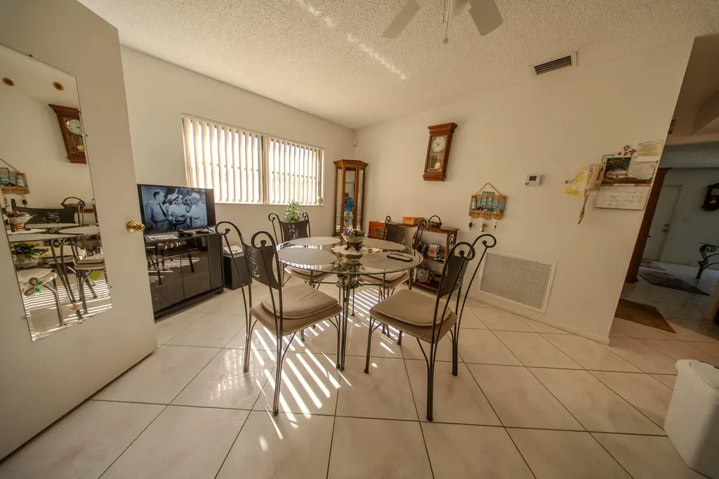 6431 Hitchin Post Way Delray Beach FL 33484