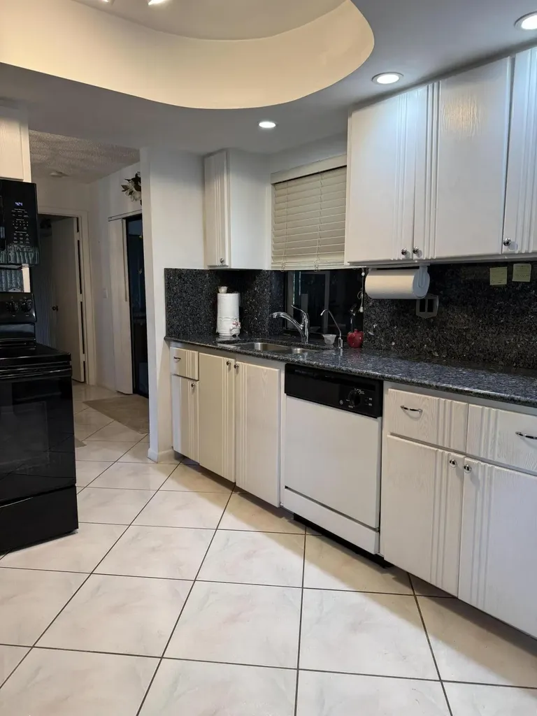6431 Hitchin Post Way Delray Beach FL 33484