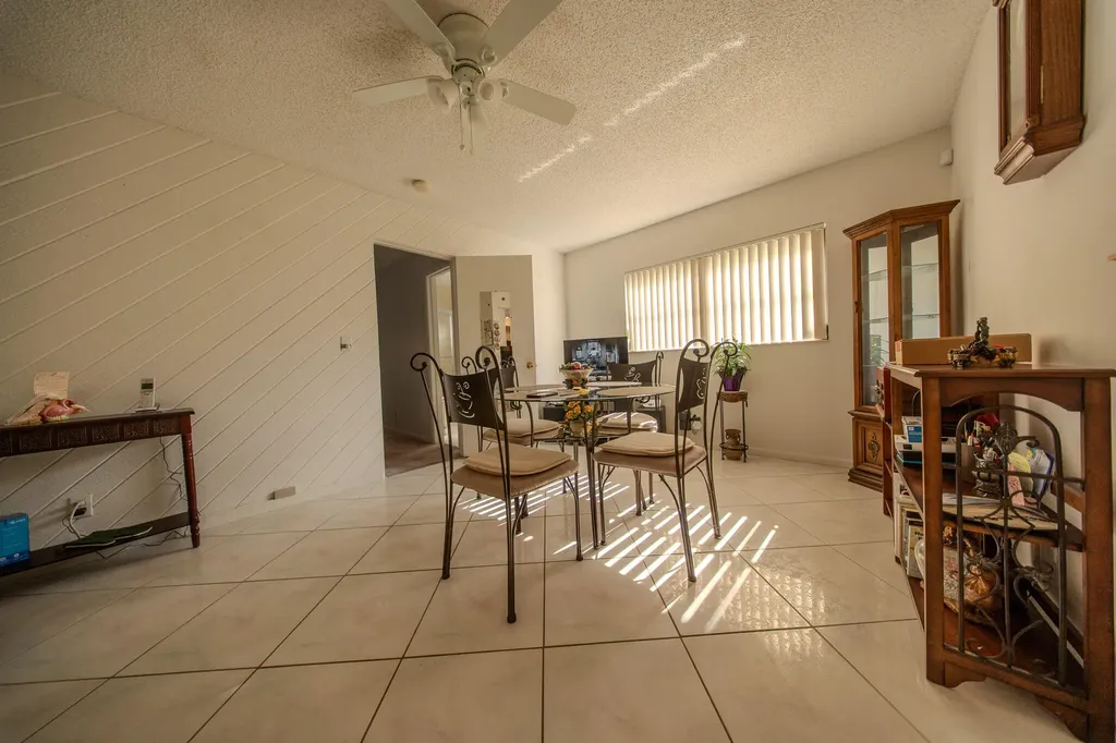 6431 Hitchin Post Way Delray Beach FL 33484