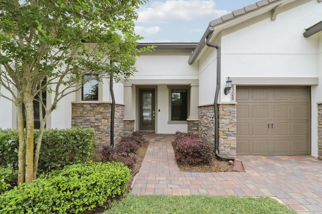 8308 Pedigree Circle Lake Worth FL 33467