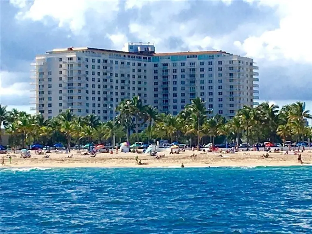 1 Las Olas Circle Fort Lauderdale FL 33316