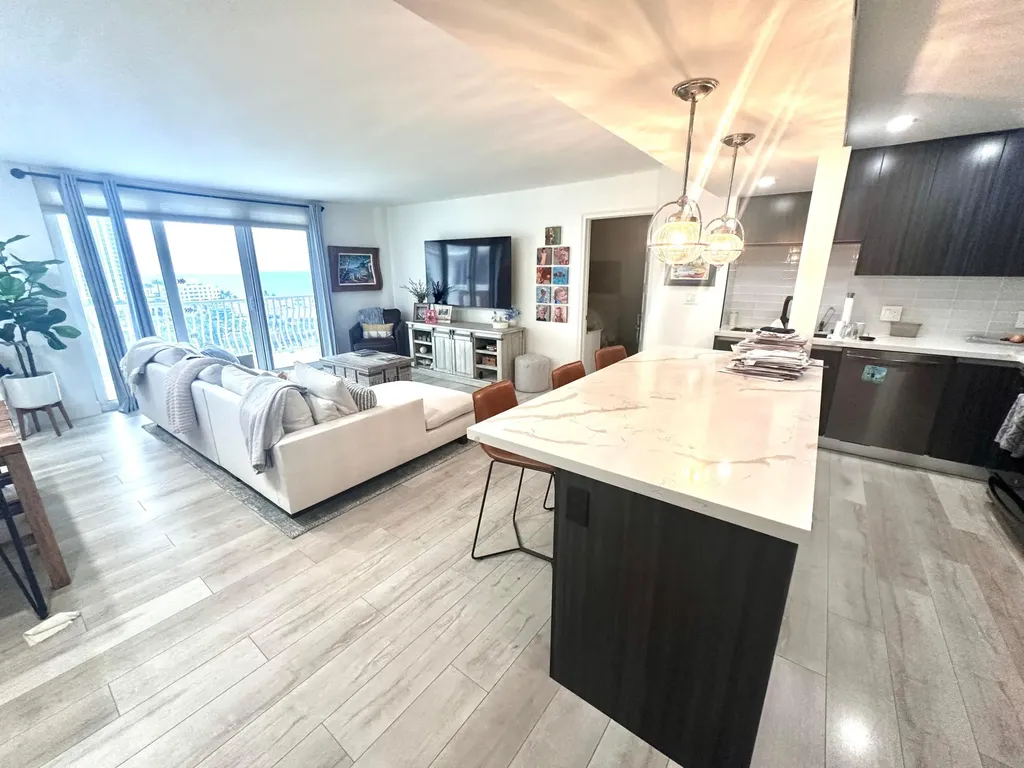 1 Las Olas Circle Fort Lauderdale FL 33316