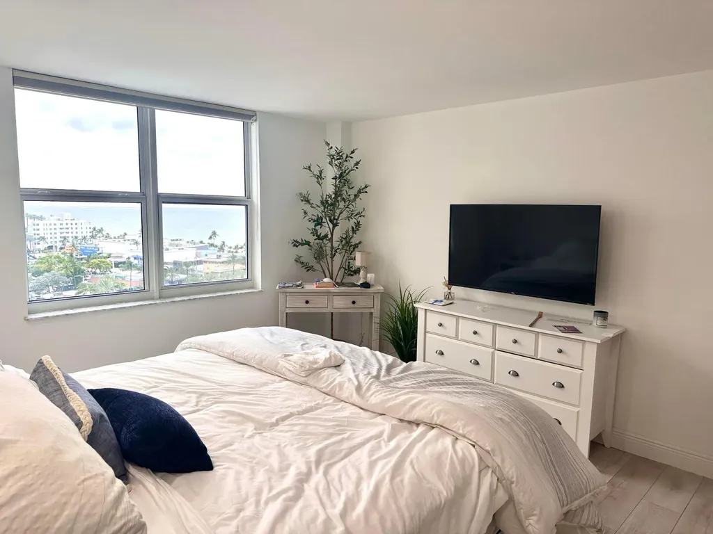 1 Las Olas Circle Fort Lauderdale FL 33316