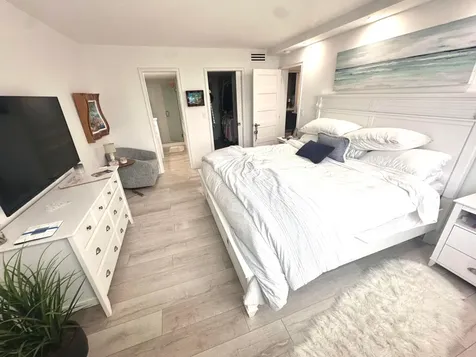 1 Las Olas Circle Fort Lauderdale FL 33316