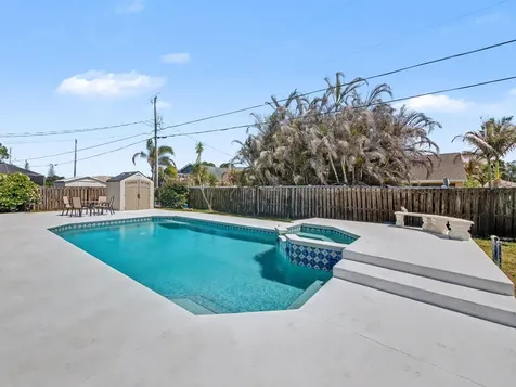 2674 SE Creston Lane Port St Lucie FL 34952