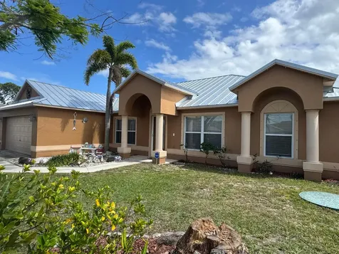 2674 SE Creston Lane Port St Lucie FL 34952