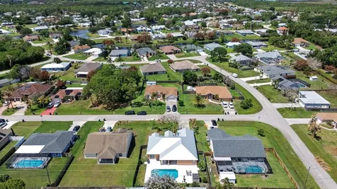 2674 SE Creston Lane Port St Lucie FL 34952