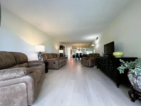2902 Victoria Circle Coconut Creek FL 33066