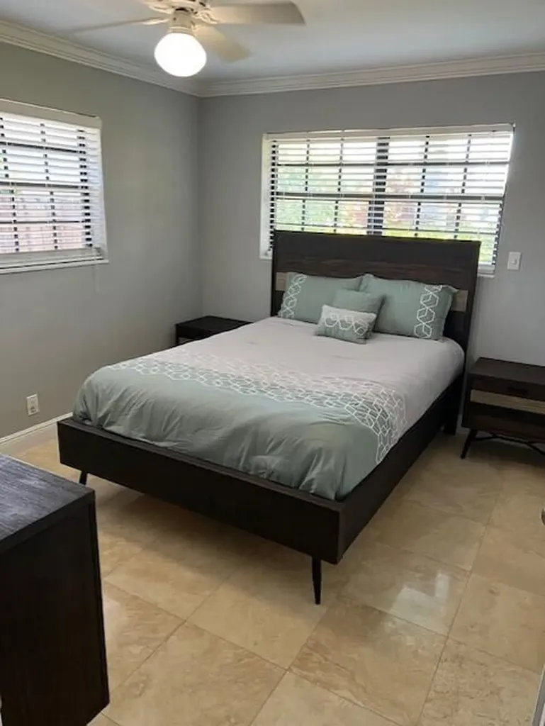 5880 NE 22nd Avenue Fort Lauderdale FL 33308