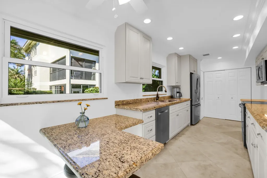 4161 U.s. Highway 1 Jupiter FL 33477