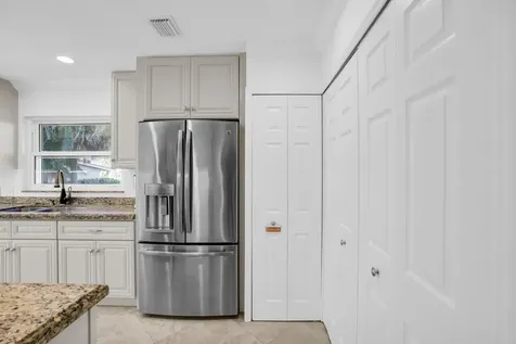 4161 U.s. Highway 1 Jupiter FL 33477
