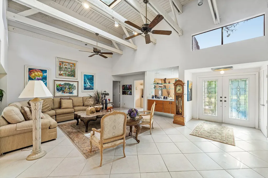 643 W Lakewoode Circle Delray Beach FL 33445