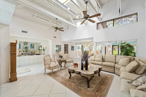643 W Lakewoode Circle Delray Beach FL 33445