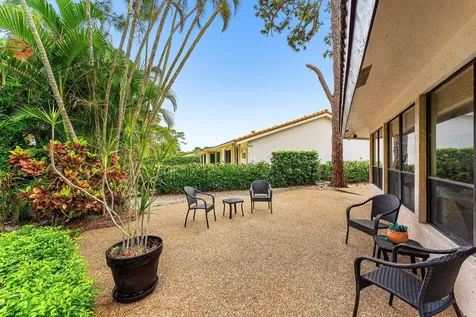 643 W Lakewoode Circle Delray Beach FL 33445