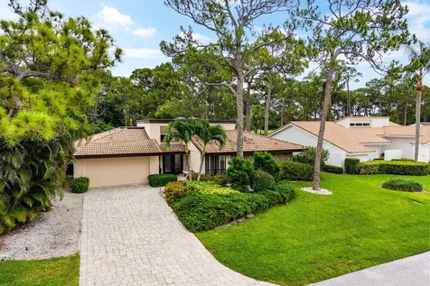 643 W Lakewoode Circle Delray Beach FL 33445