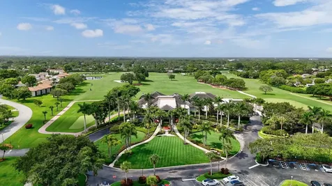 643 W Lakewoode Circle Delray Beach FL 33445