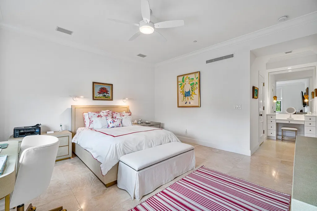 150 Bradley Place Palm Beach FL 33480