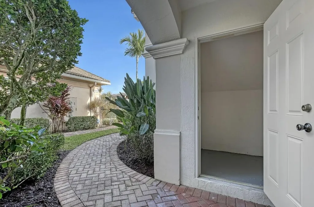 2175 Wingate Bend Wellington FL 33414