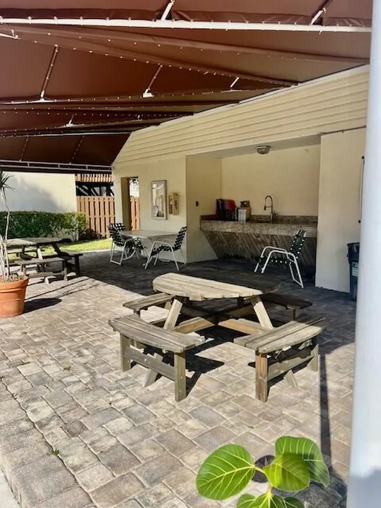 641 Executive Center Drive West Palm Beach FL 33401