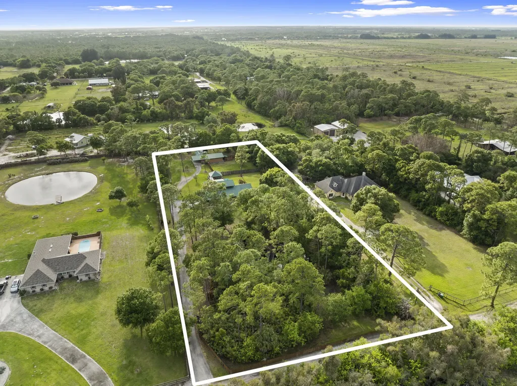 2725 Twin Oaks Trail Fort Pierce FL 34945