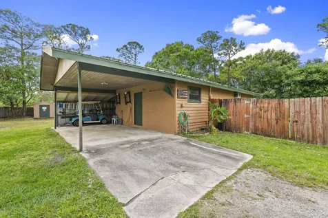 2725 Twin Oaks Trail Fort Pierce FL 34945