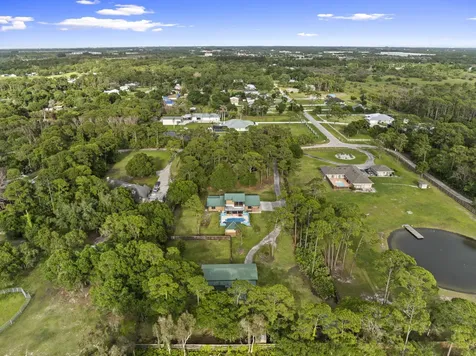 2725 Twin Oaks Trail Fort Pierce FL 34945
