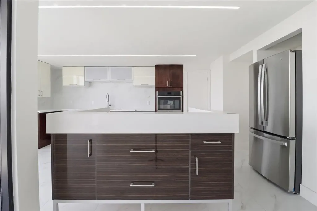 936 Intracoastal Drive Fort Lauderdale FL 33304