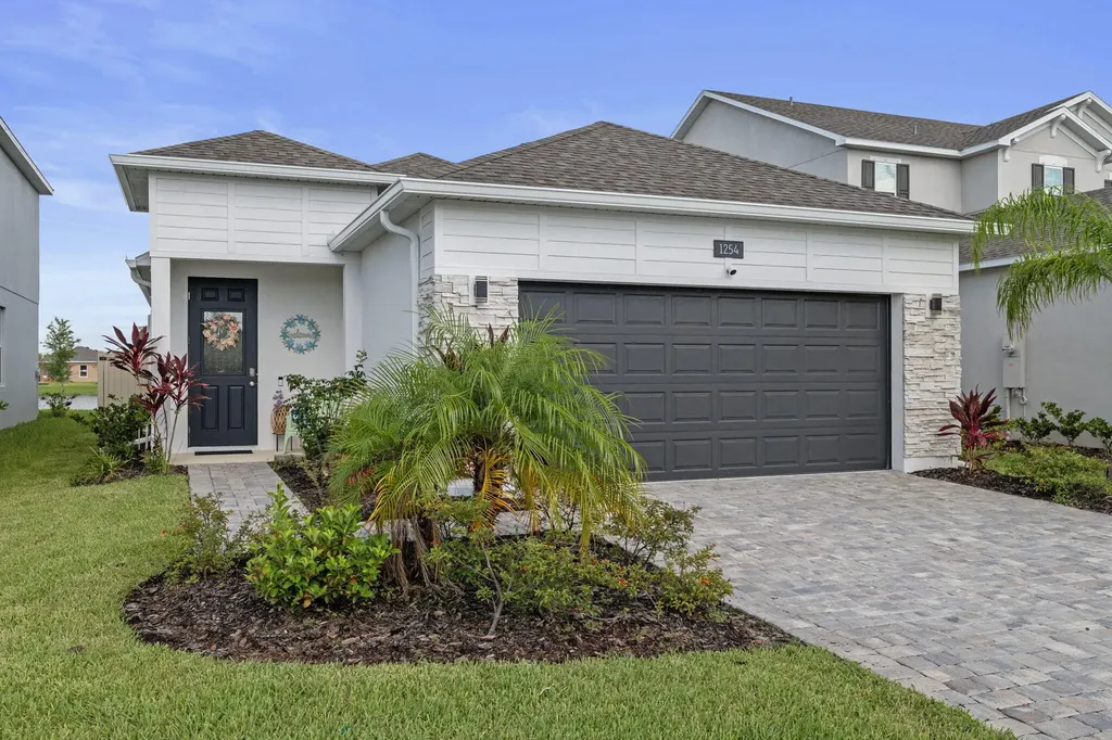 1254 Canfield Circle SE Palm Bay FL 32909