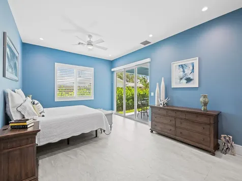 2754 NE 31st Court Lighthouse Point FL 33064