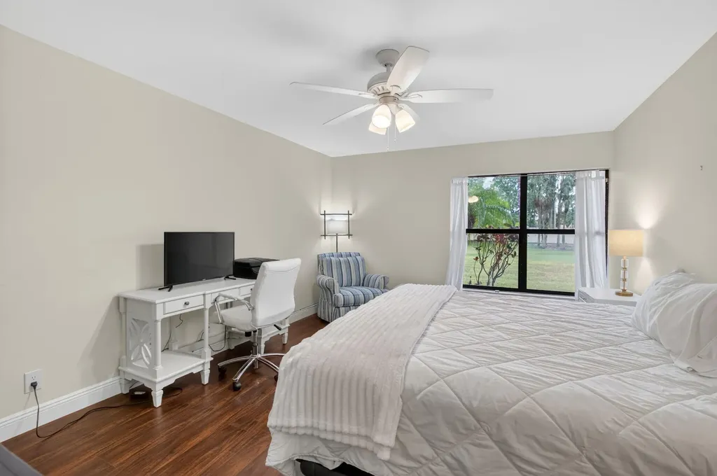 5021 Oakhill Lane Delray Beach FL 33484